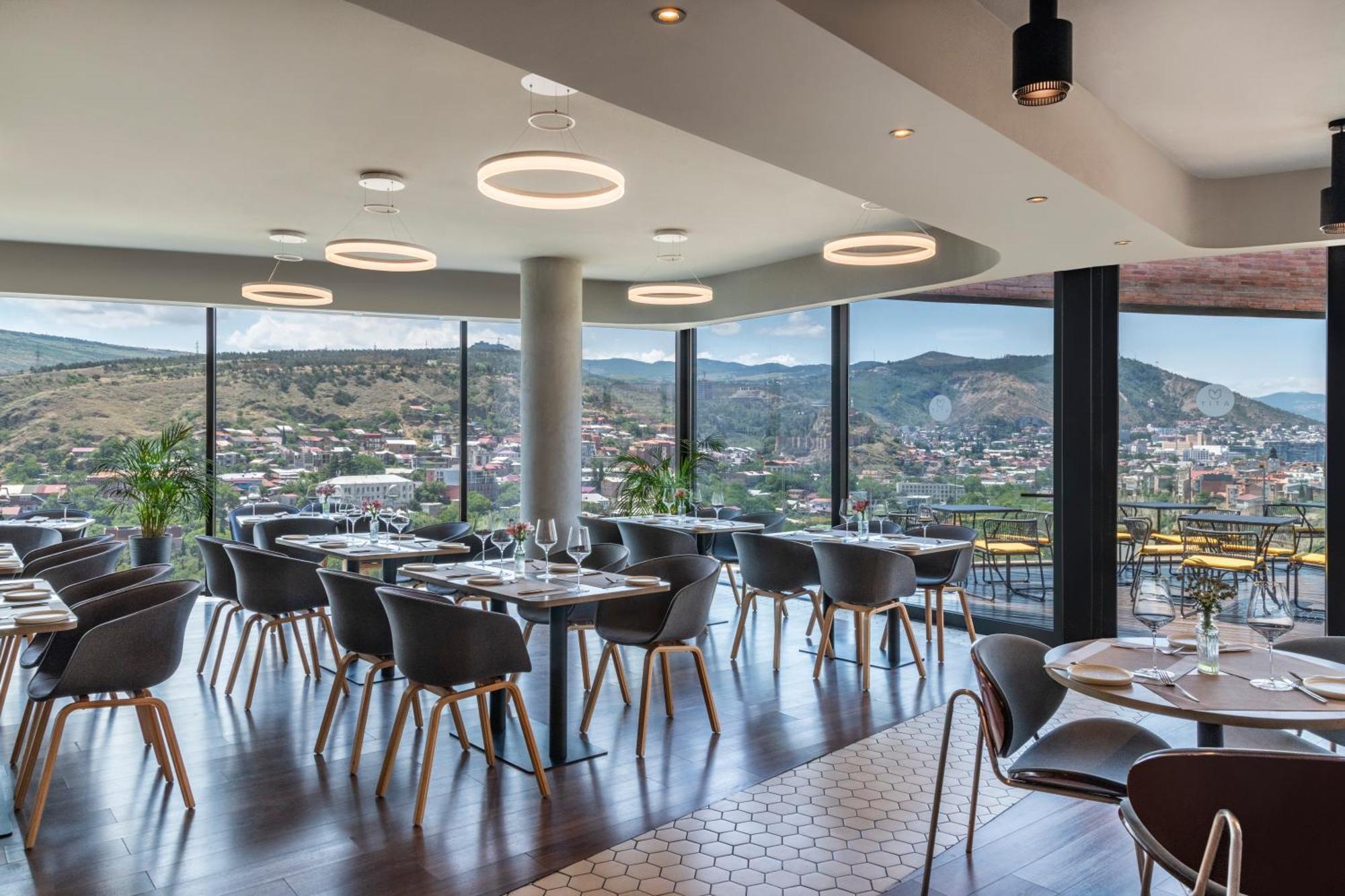 Golden Tulip Design Tbilisi Hotel Eksteriør billede